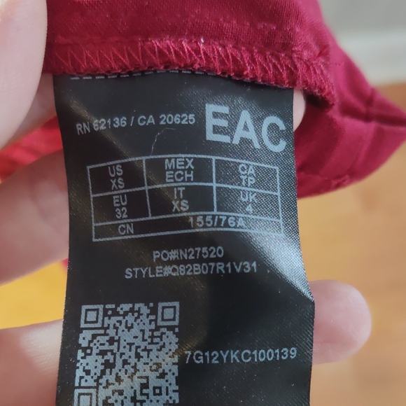 Elegant Red Wide-Leg Pants - Picture 6 of 6